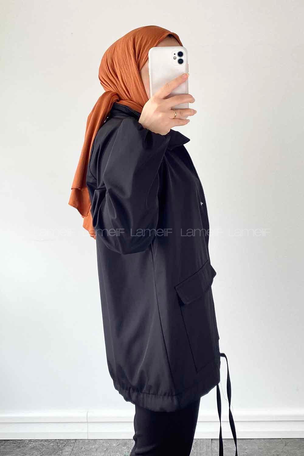 Black Neckband Long Arm Raincoat