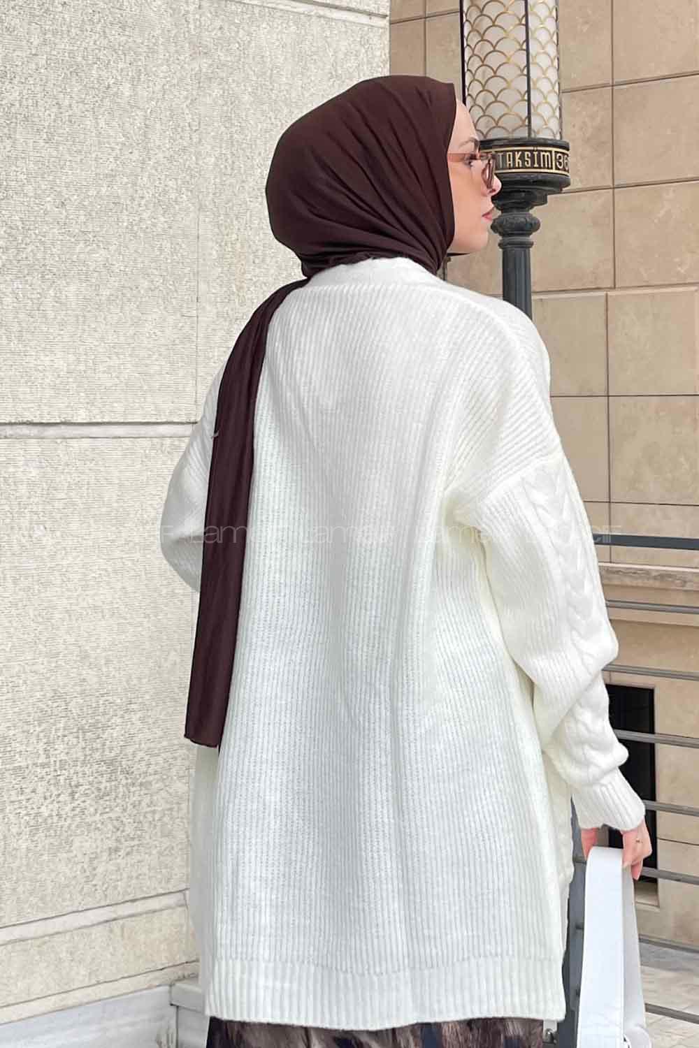 Lamelif Kol Örgü Detaylı Hırka Ekru