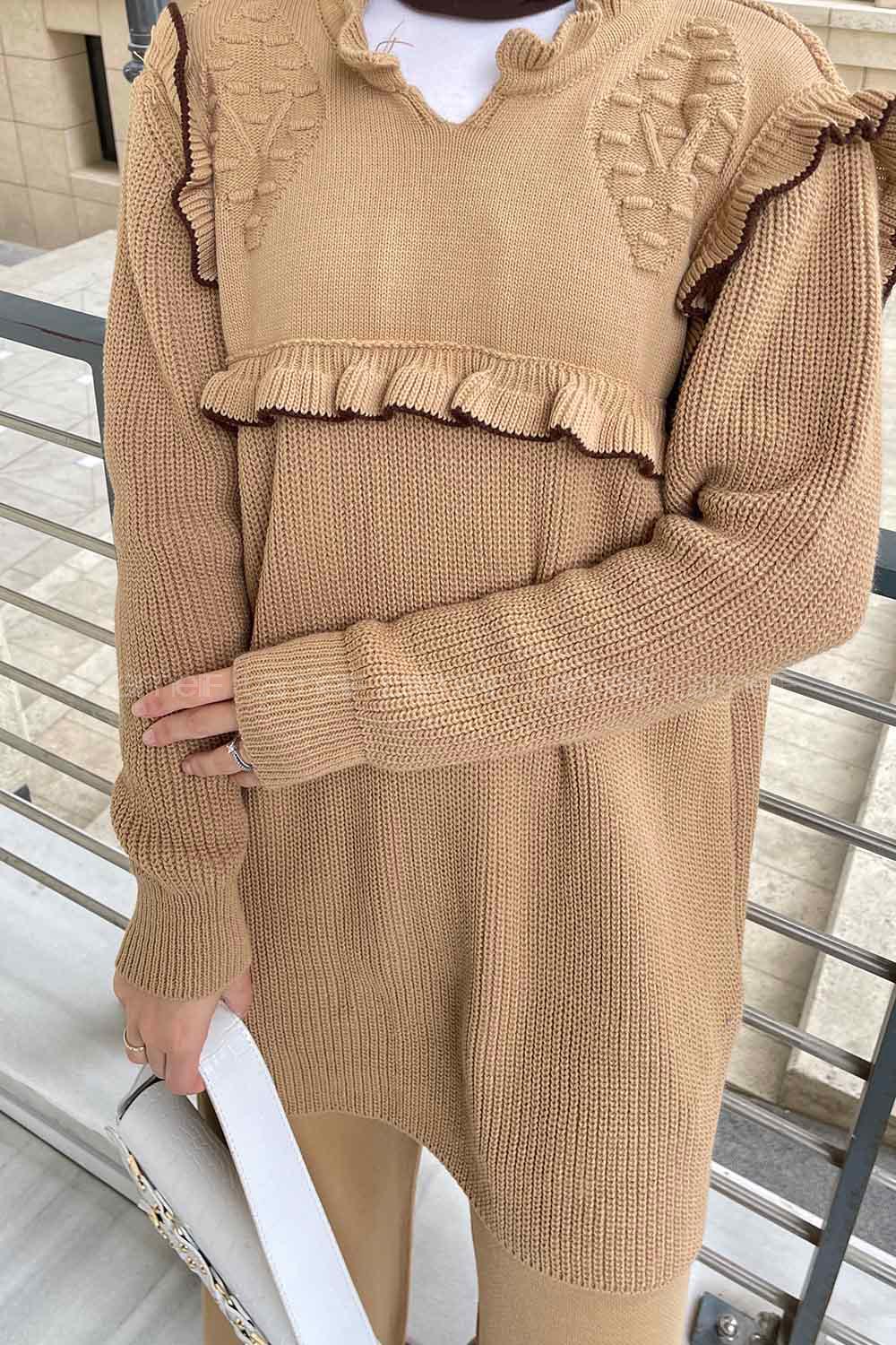 Lamelif Fırfırlı Triko İkili Tesettür Takım Sütlü Kahve