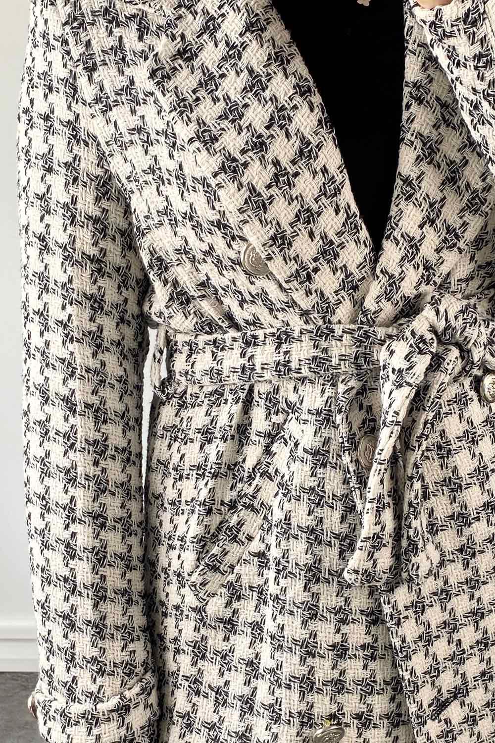 White Medium V Neck Long Arm Cotton Jacket