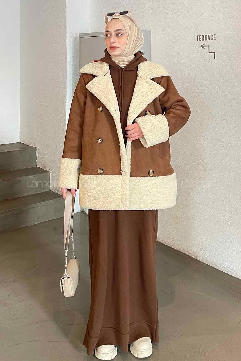 Lamelif Önü Boydan Düğmeli Kürklü Mont Kahrevengi