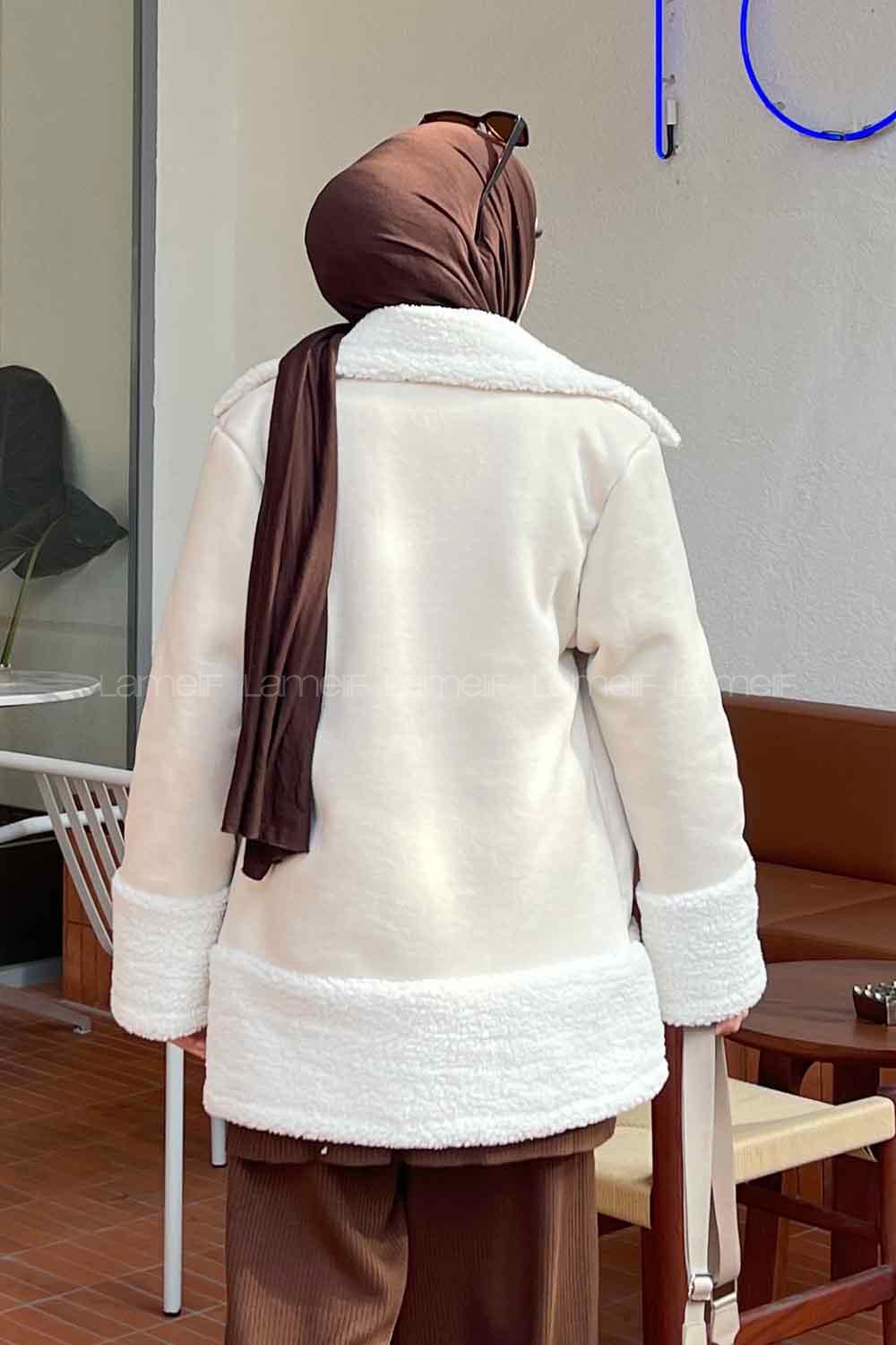 Lamelif Önü Boydan Düğmeli Kürklü Mont Taş Rengi