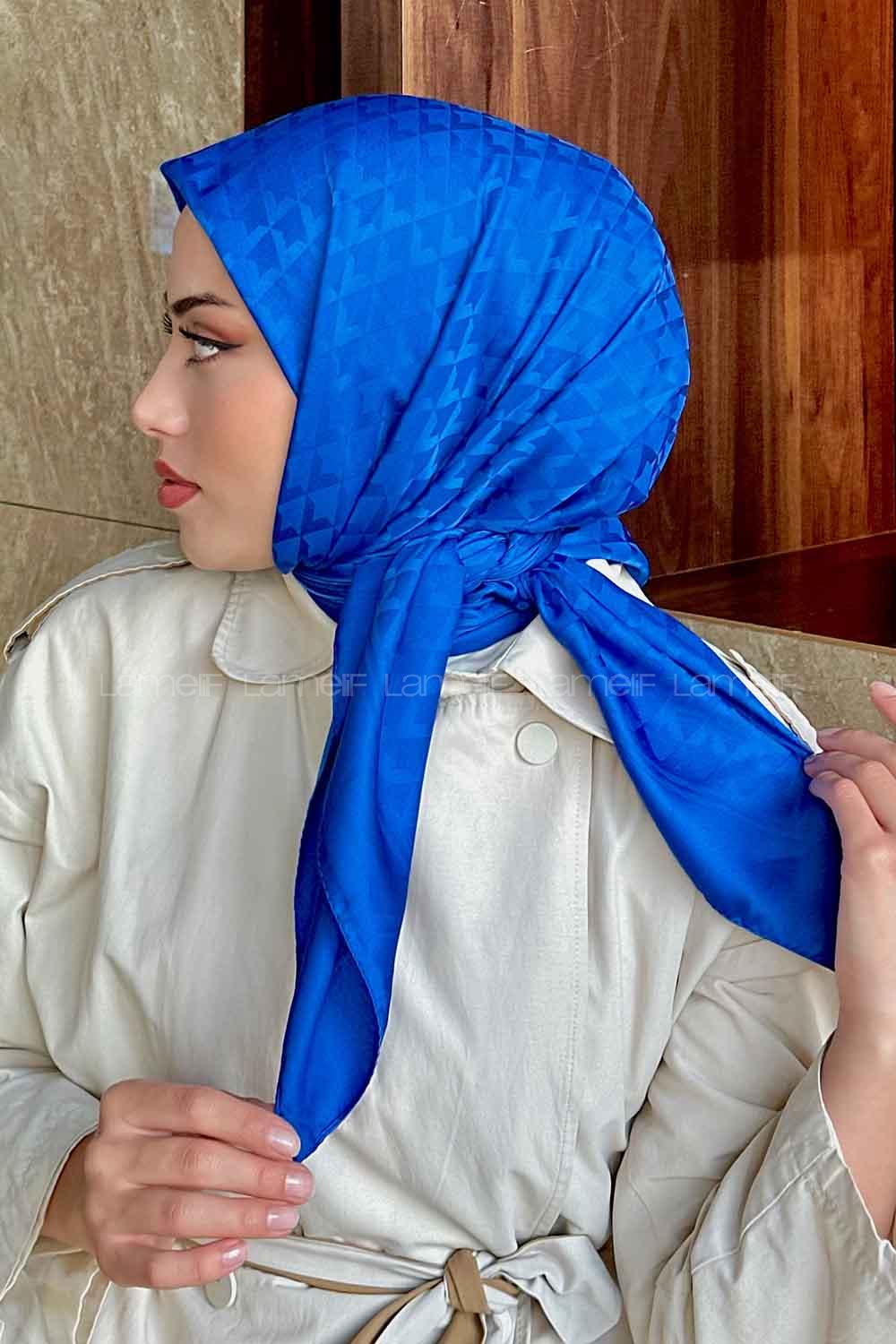 Lamelif Geometrik Desen Jakar Eşarp Saks Mavisi