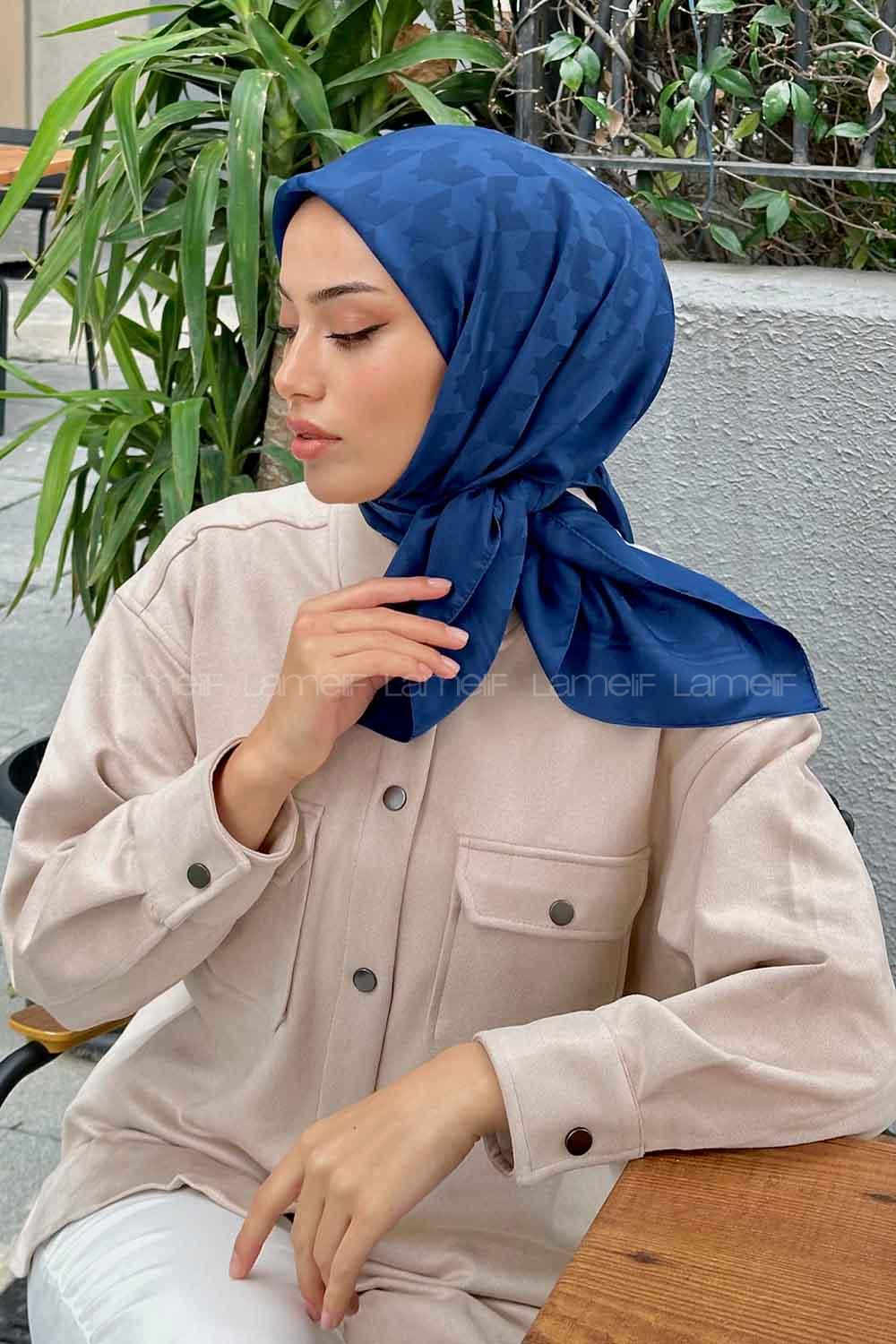 Lamelif Kazayağı Desen Jakar Eşarp Gece Mavisi