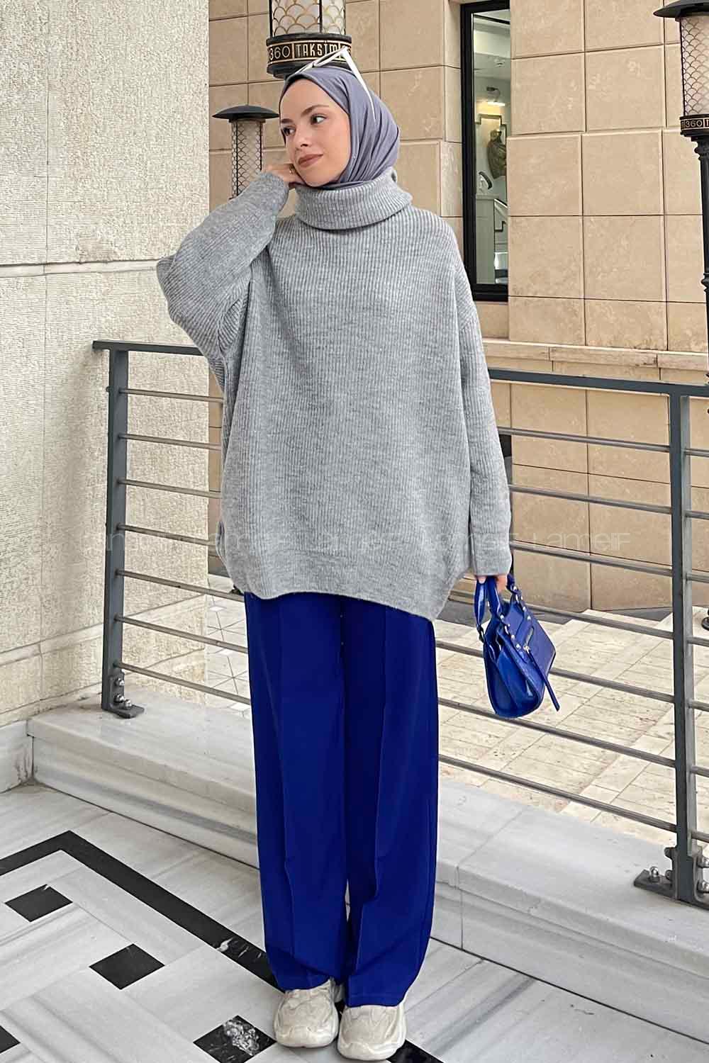 Gray Choker Neck Long Arm Jumper