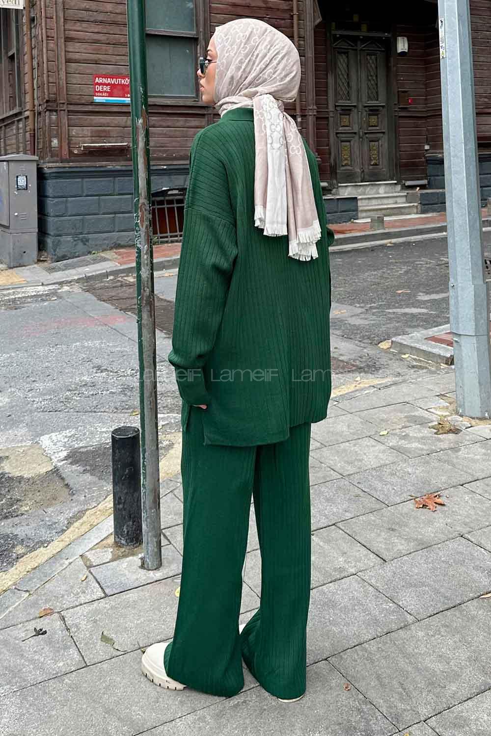 Lamelif  Polo Yaka Düğmeli Tesettür Takım Zümrüt