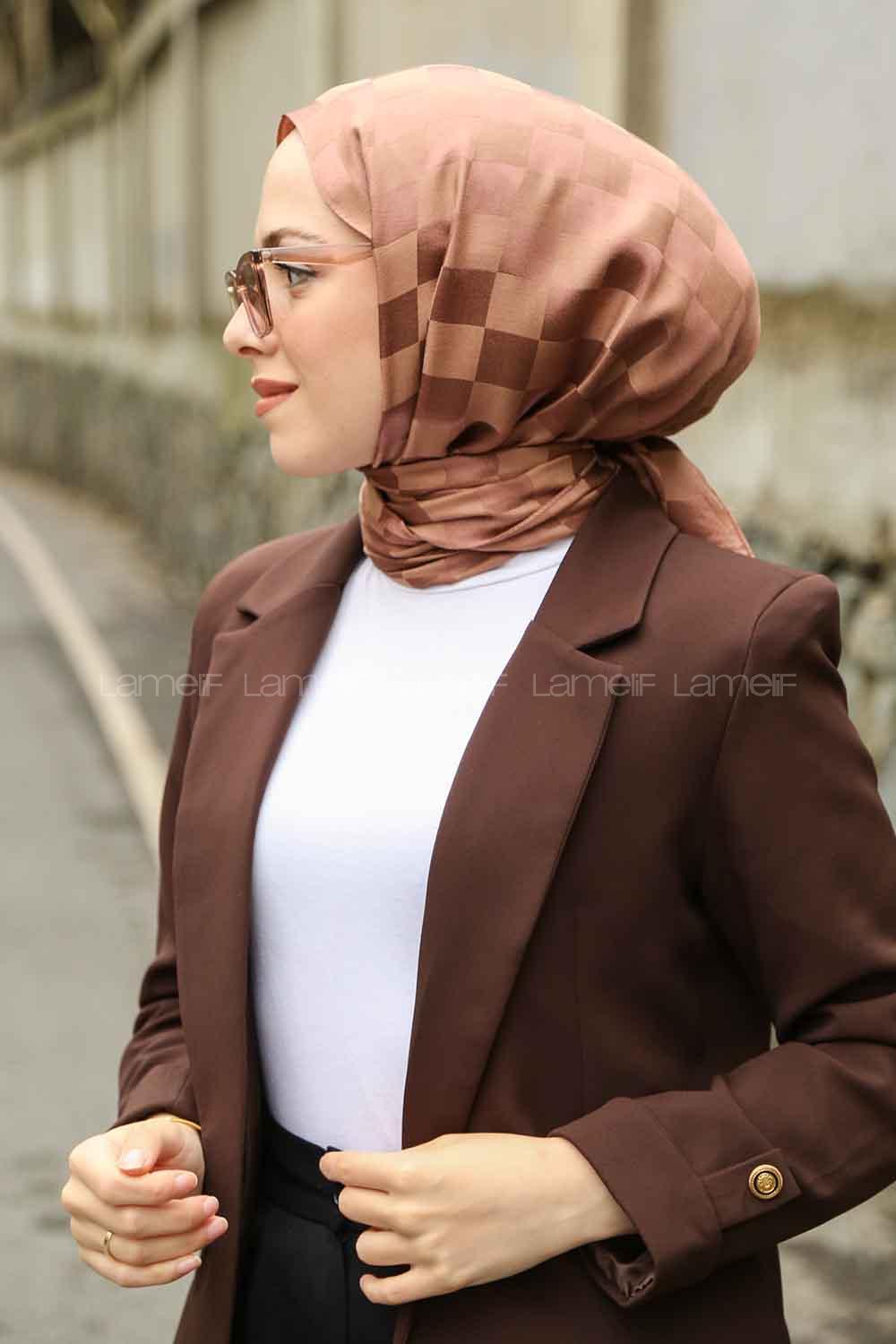 Lamelif Dama Desen Jakar Şal Kahverengi