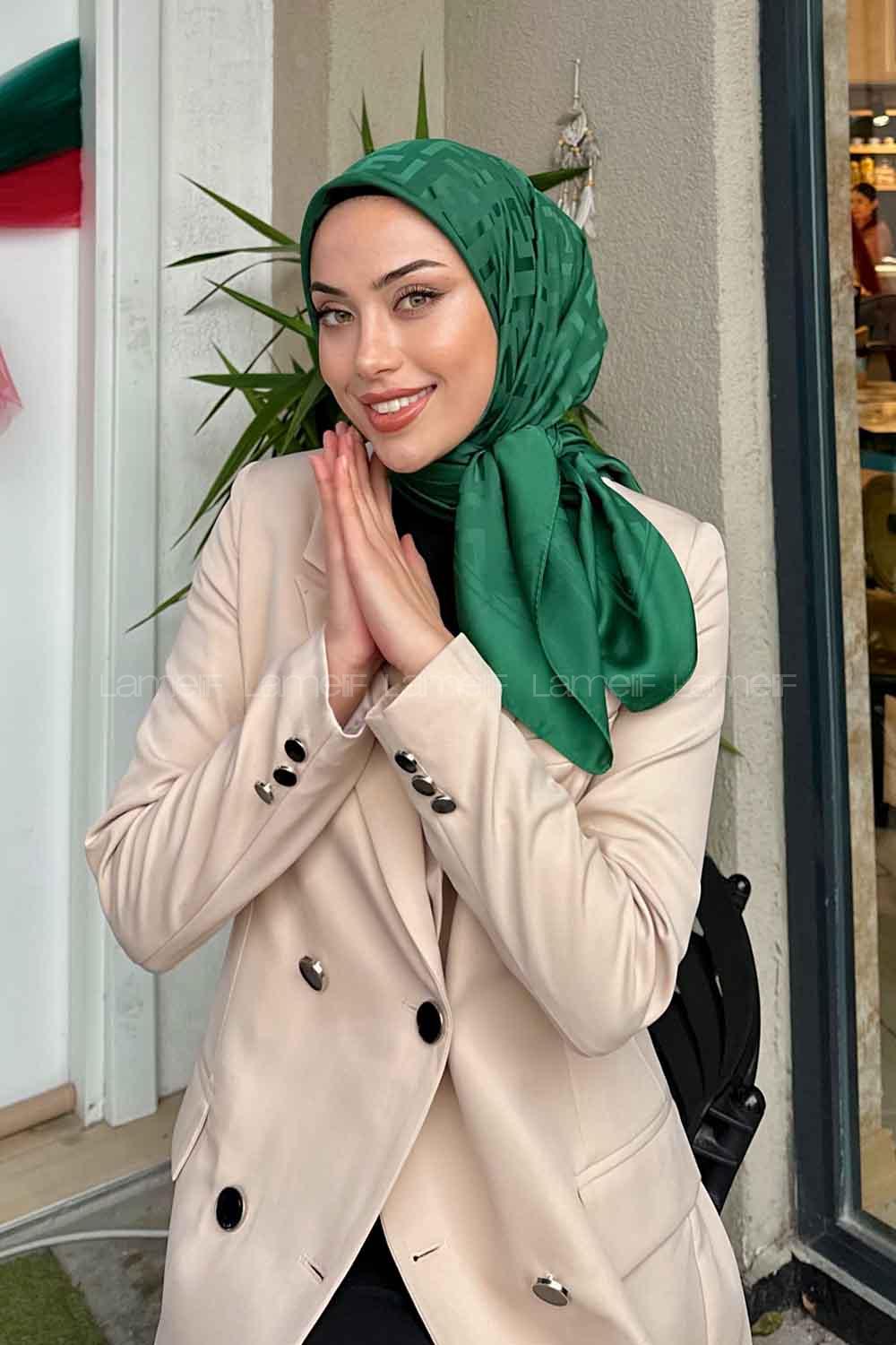 Lamelif F Desen Jakar Eşarp Zümrüt Yeşili