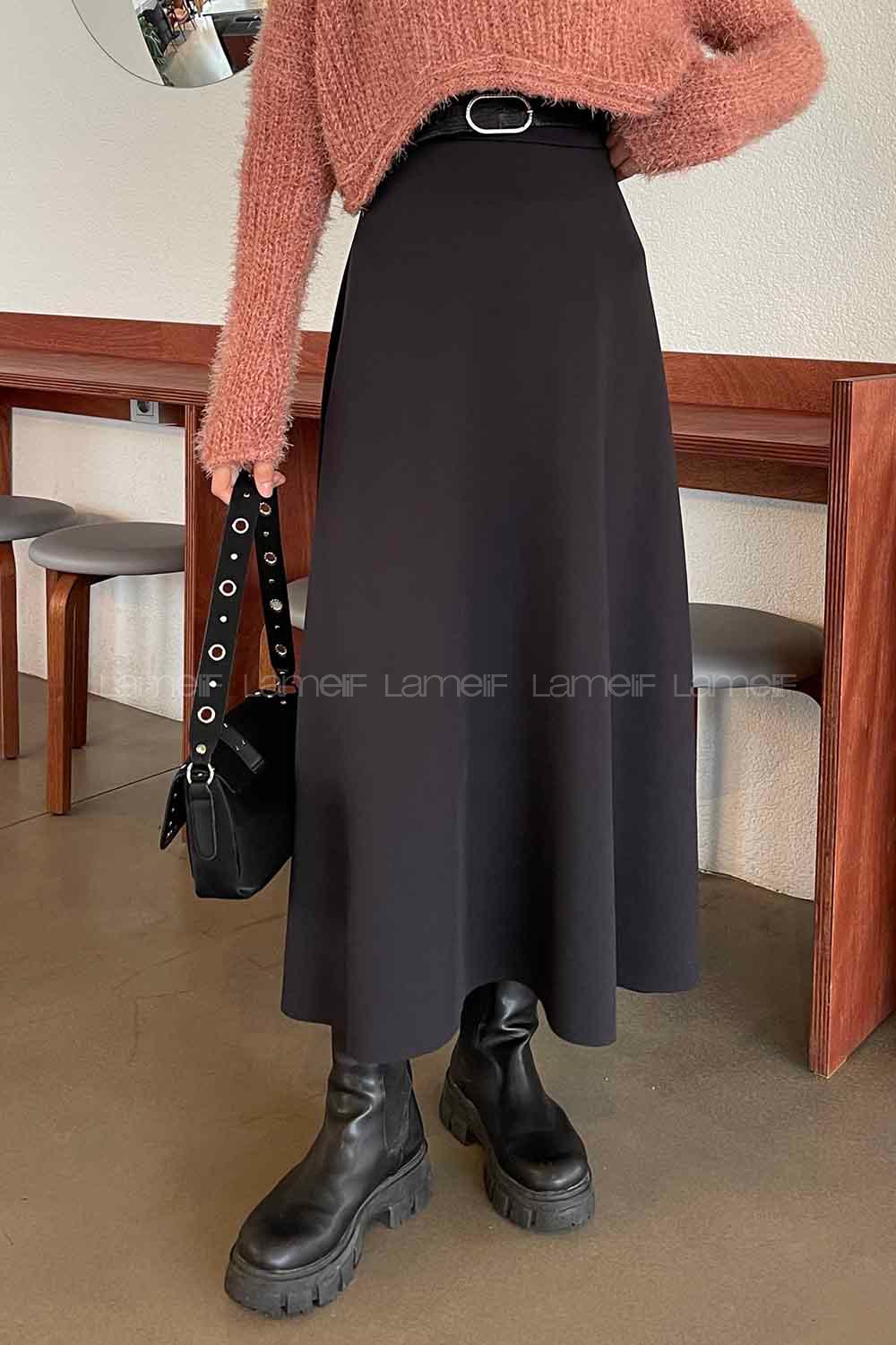 Lamelif Scuba Kumaş Kloş Etek Siyah