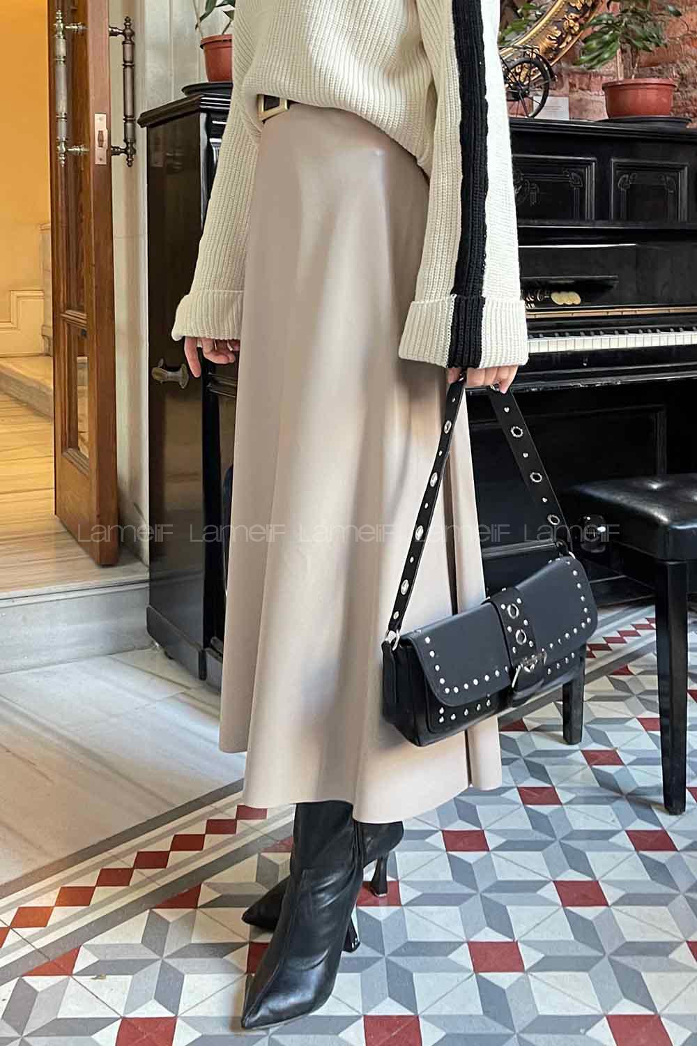 Lamelif Zeyna Suni Deri Maxı Kloş Etek Bej