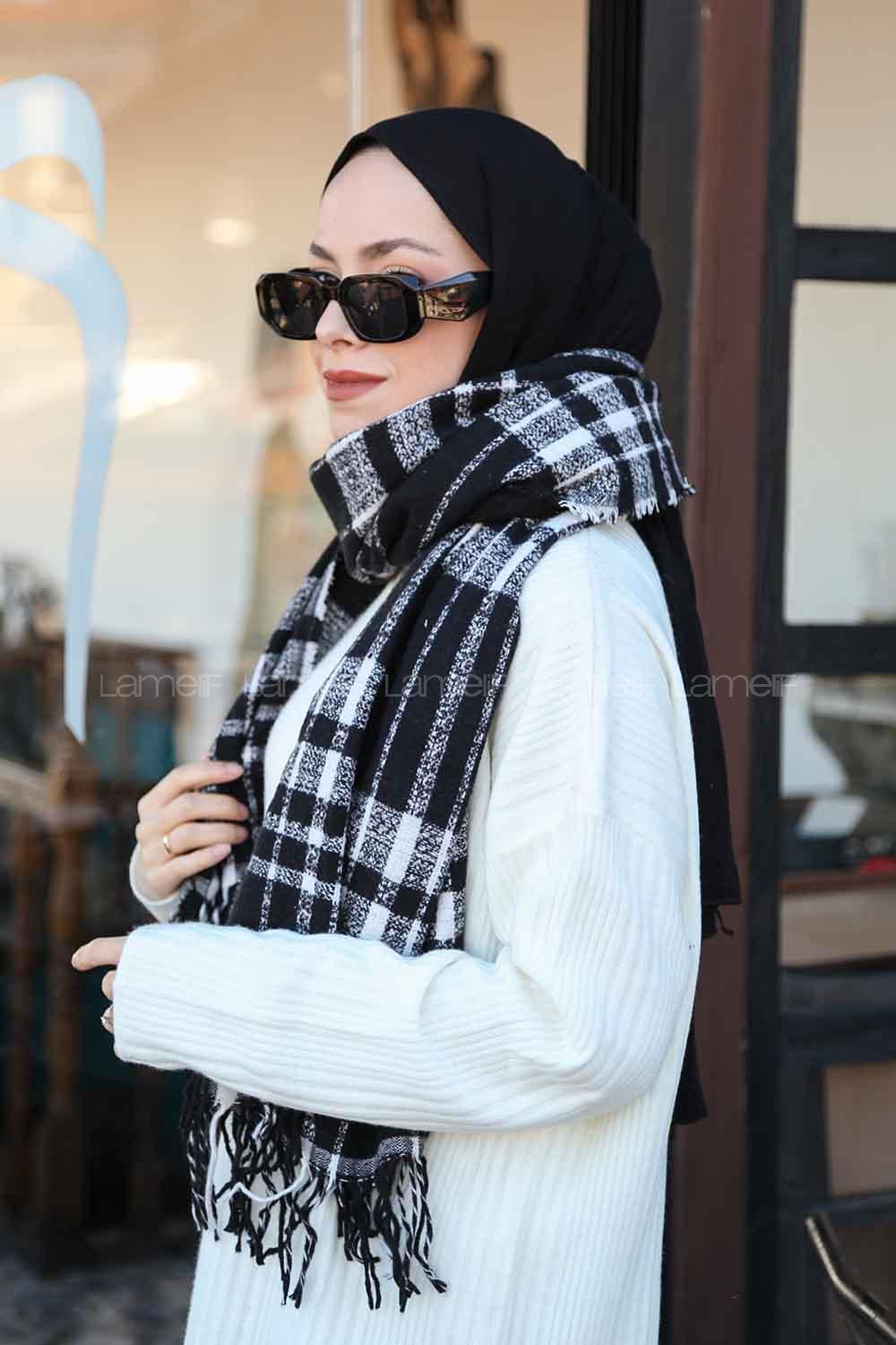 Lamelif Ekose Desen Omuz Şal Siyah-Beyaz