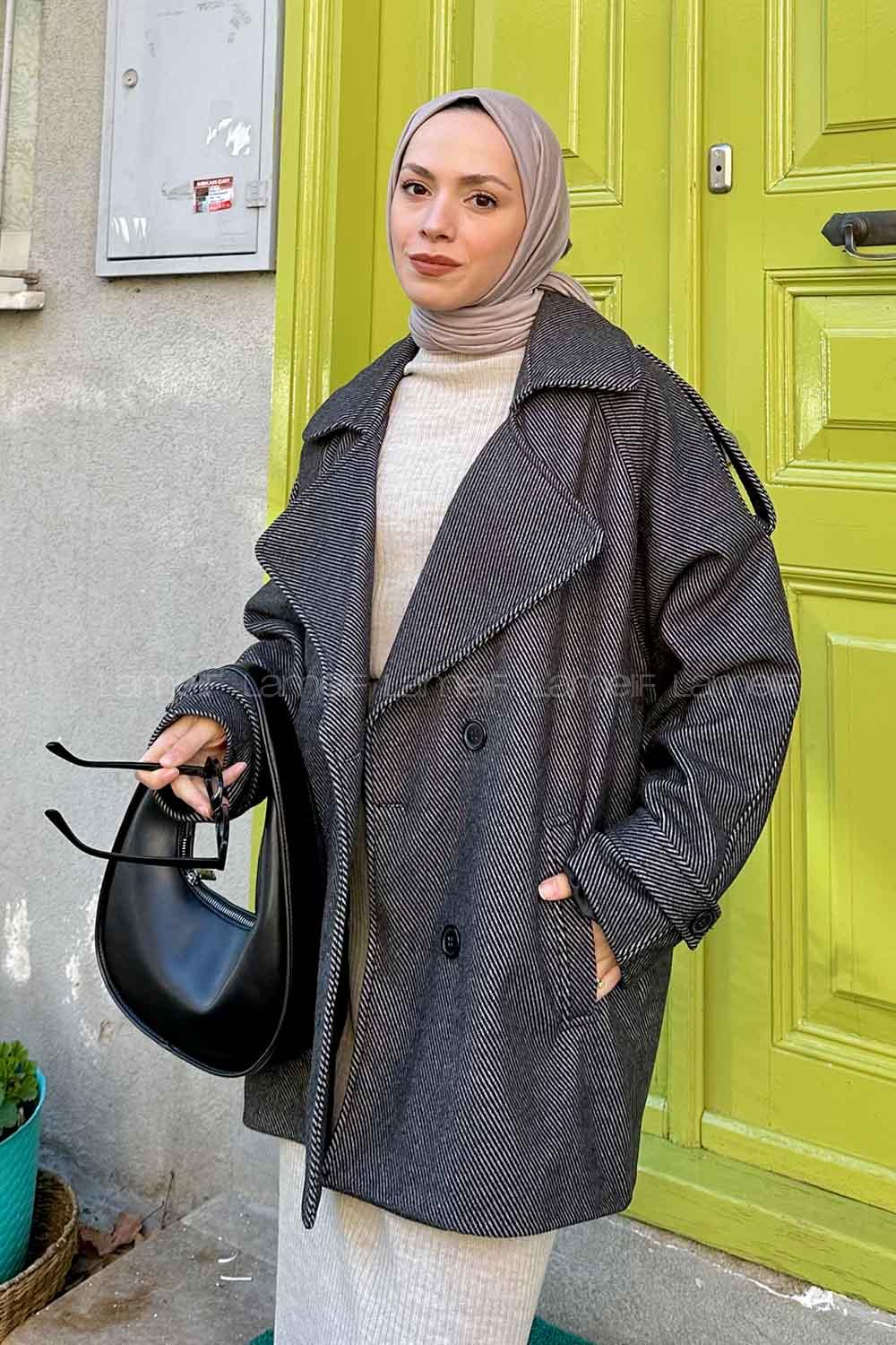 Modalamelif Çizgili Kısa Kaban Siyah