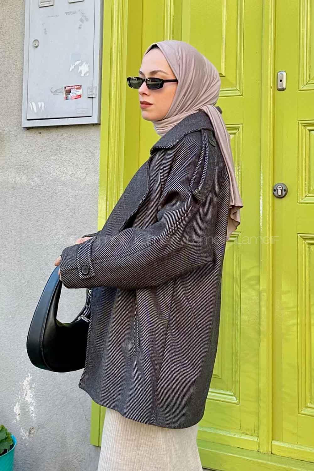 Modalamelif Çizgili Kısa Kaban Siyah