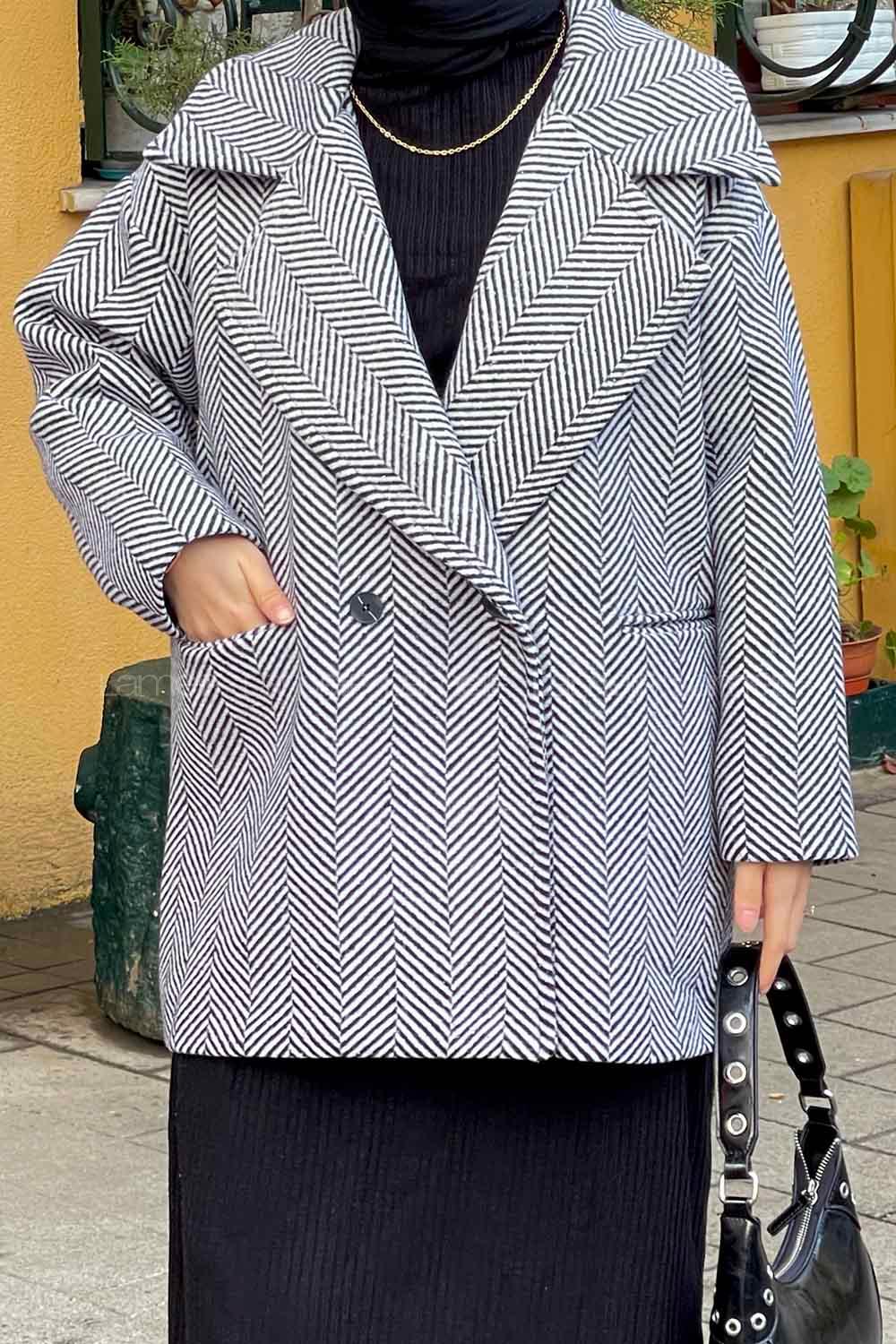 Black Normal Neck Long Arm Herringbone Coat