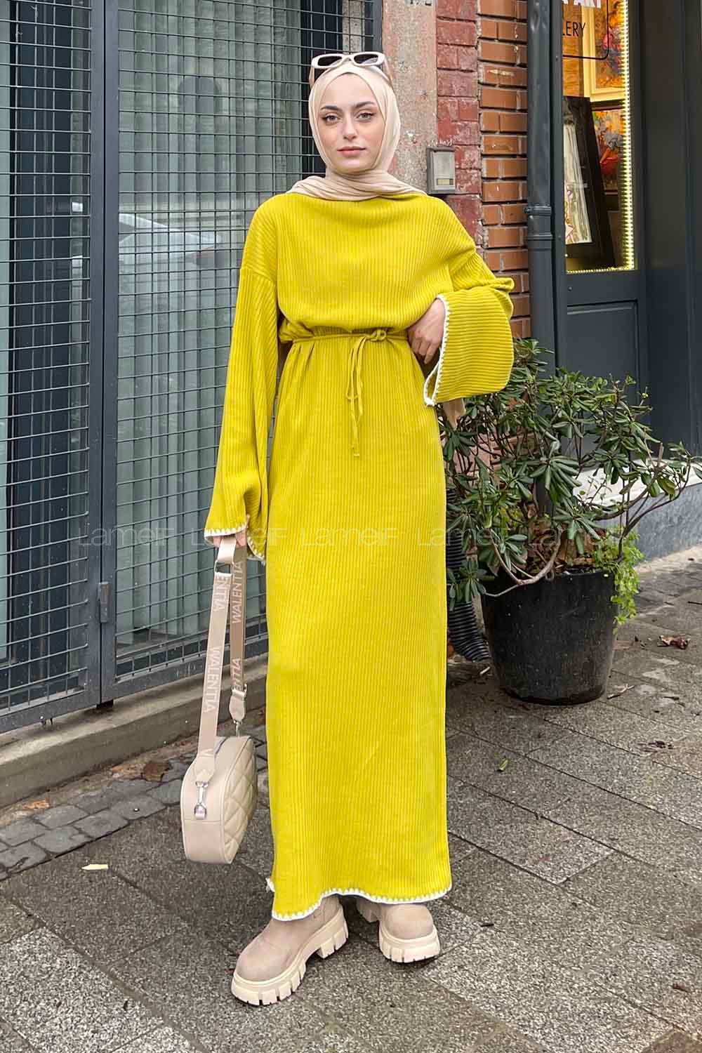 Lamelif Kol-Etek Ucu Nakışlı Triko Tesettür Elbise Fıstık Yeşili