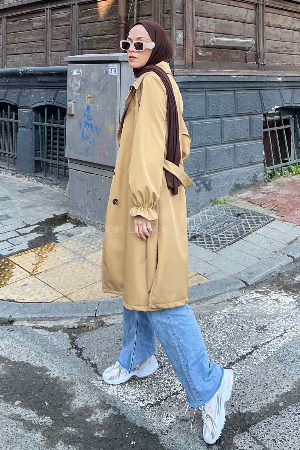 Lamelif  Guevara Kol Büzgülü Trençkot Camel