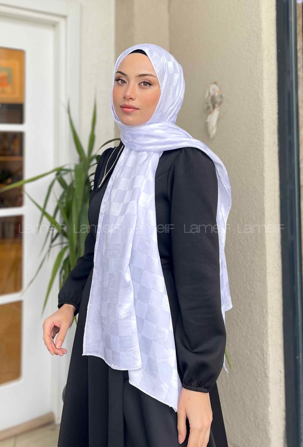 Lamelif Dama Desen Jakar Şal Beyaz