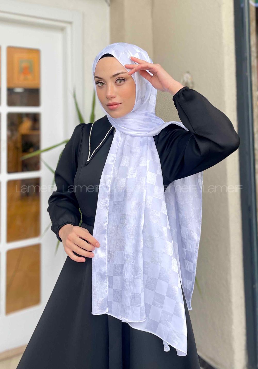 Lamelif Dama Desen Jakar Şal Beyaz
