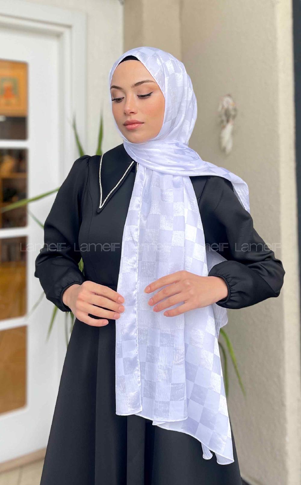 Lamelif Dama Desen Jakar Şal Beyaz