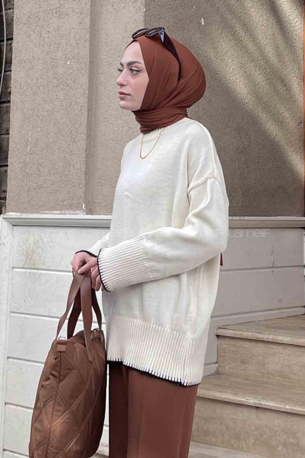 Beige Loose Crew Neck Long Arm Jumper