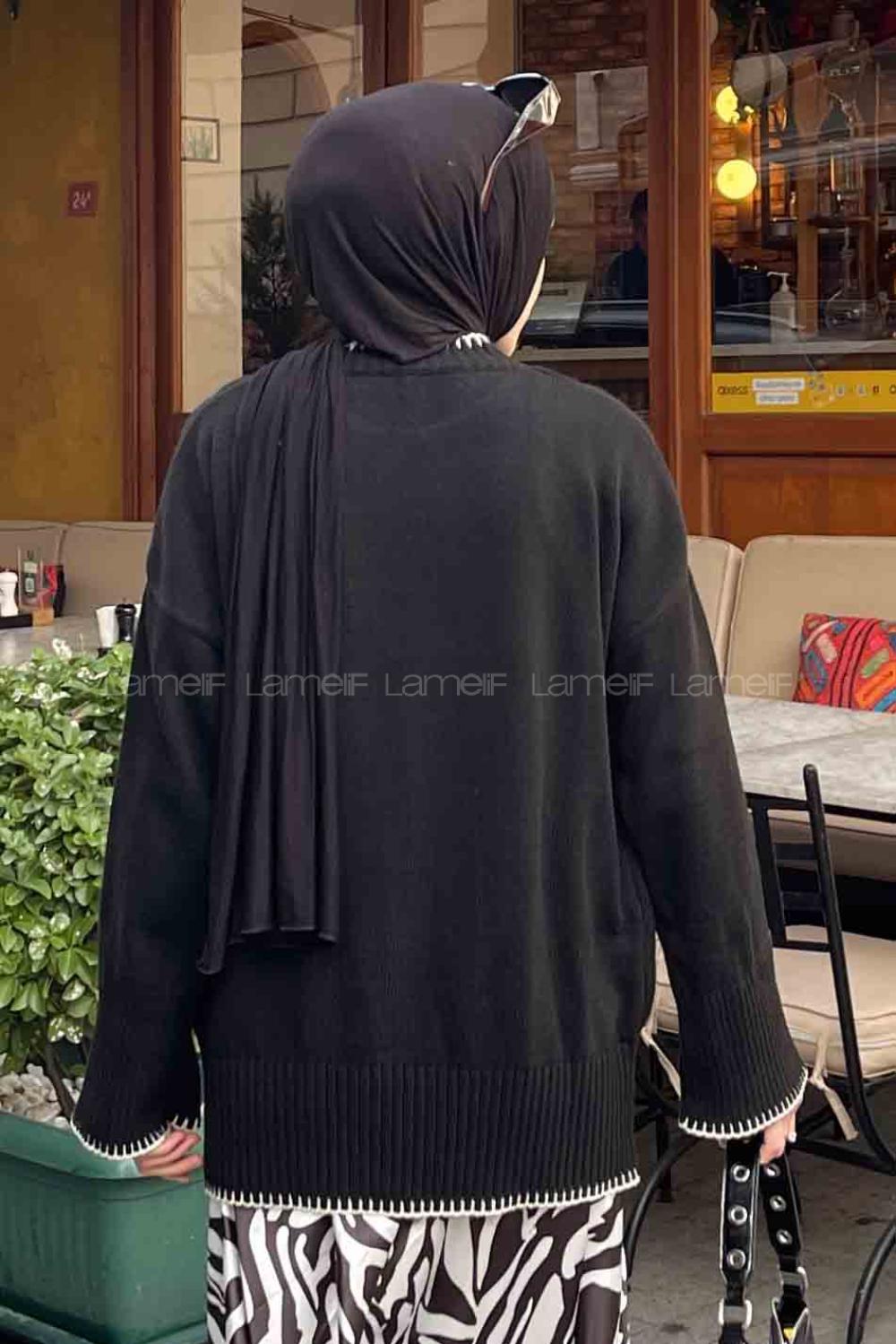 Black Loose Crew Neck Long Arm Jumper