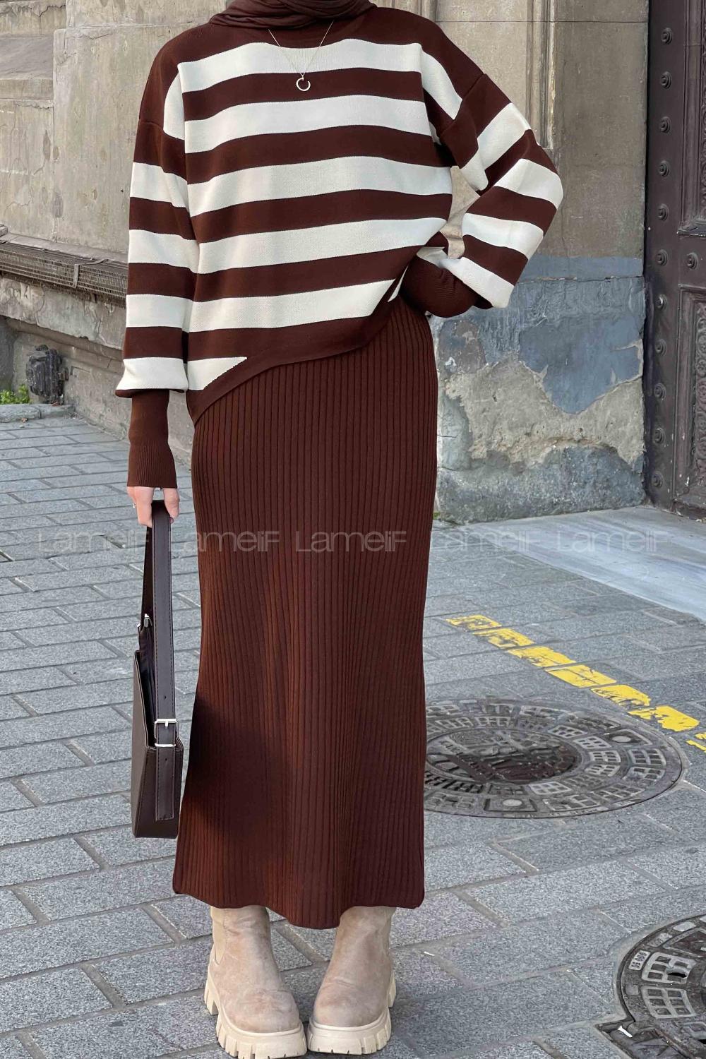 Bitter Brown Turtle Neck Long Arm Knitwear Pleated Suit