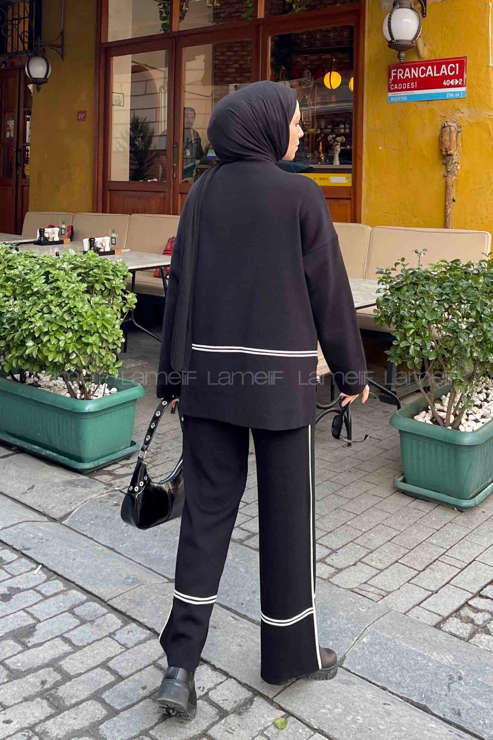 Black Mock Turtle Neck Long Arm Knitwear Comfortable Suit