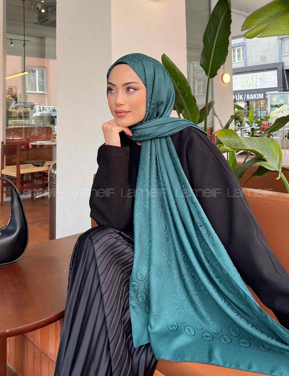 Emerald Green Viscose Fabric Printed Shawl