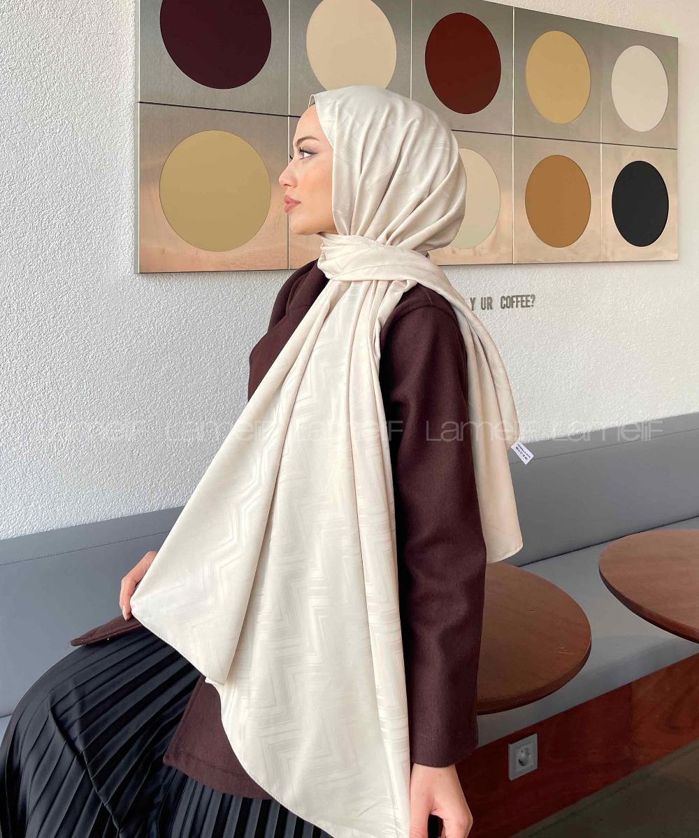 Lamelif Zikzak Desen Jakar Serisi Şal Bej