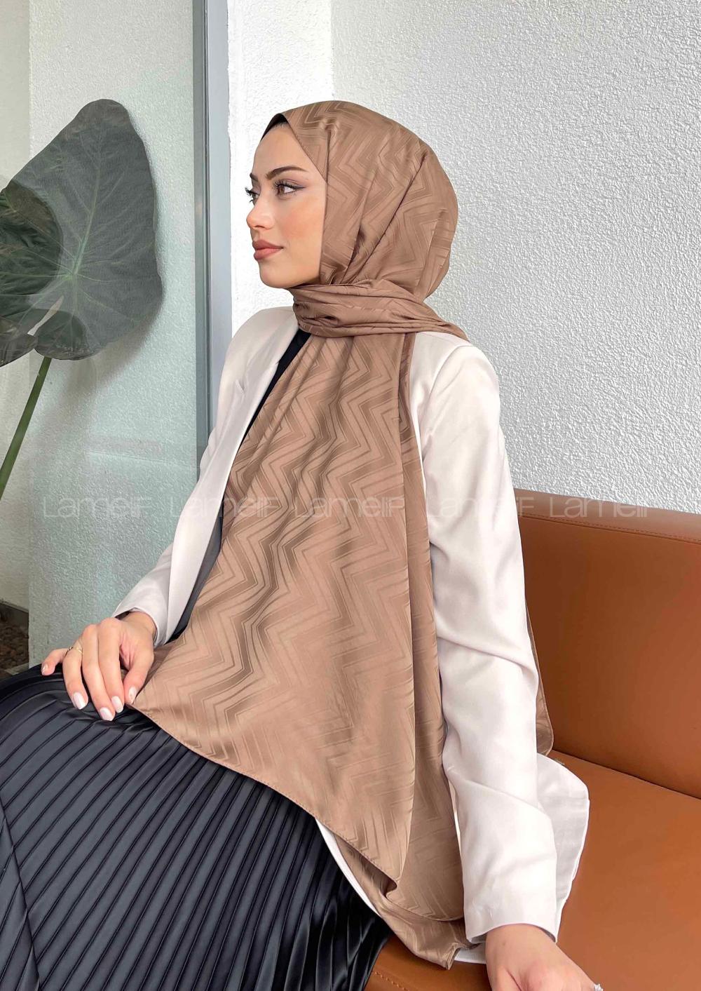 Lamelif Zikzak Desen Jakar Serisi Şal Sütlü Kahve