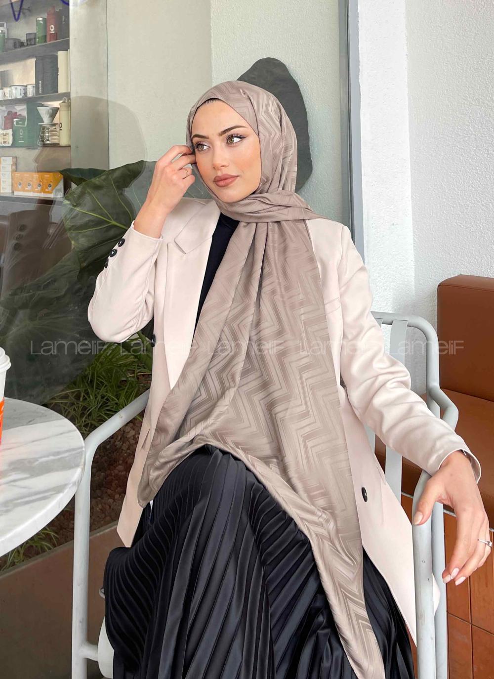 Lamelif Zikzak Desen Jakar Serisi Şal Toprak