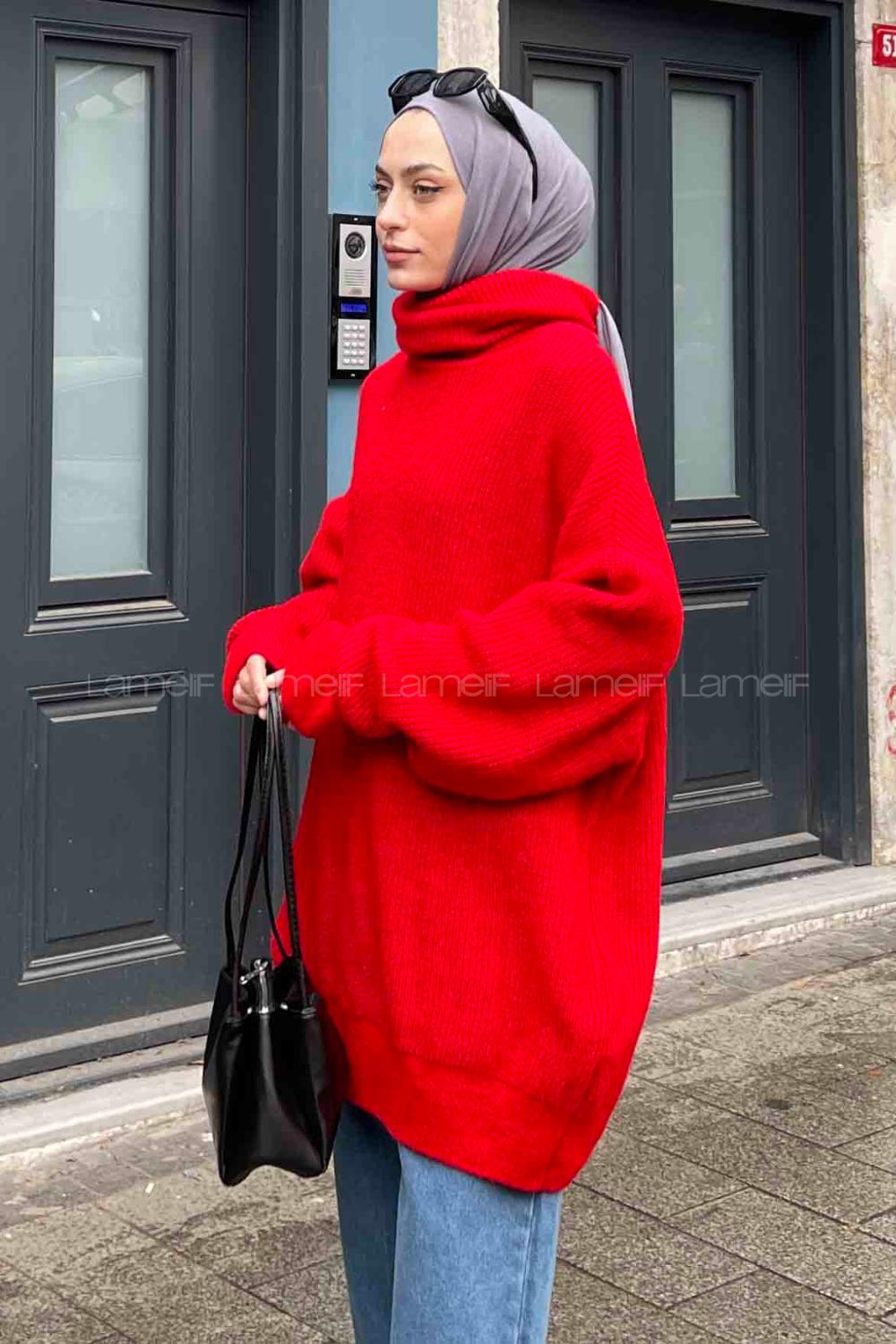 Red Choker Neck Long Arm Jumper