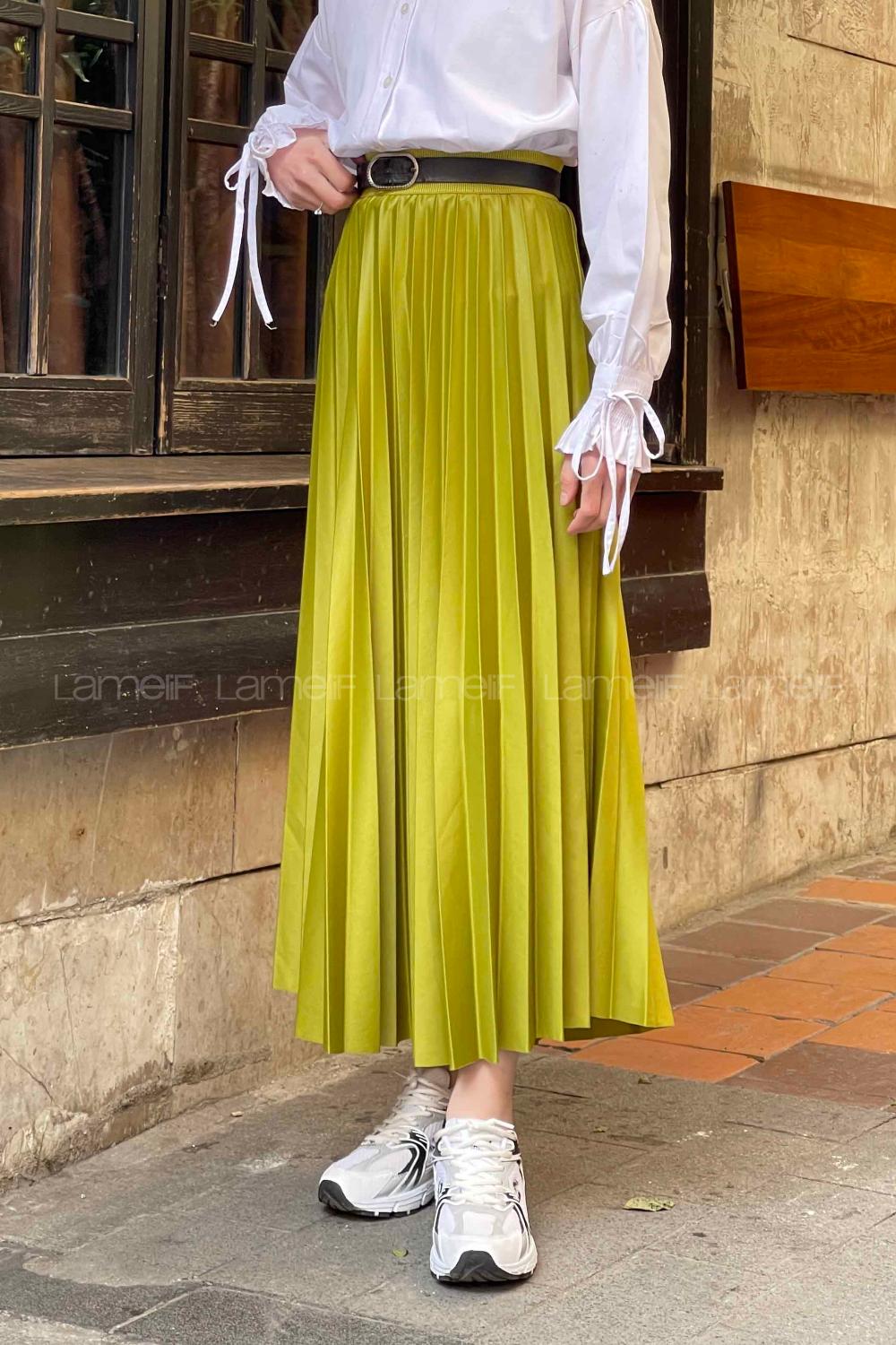 Oil Green Faux Leather Unprinted Pleated Skirt