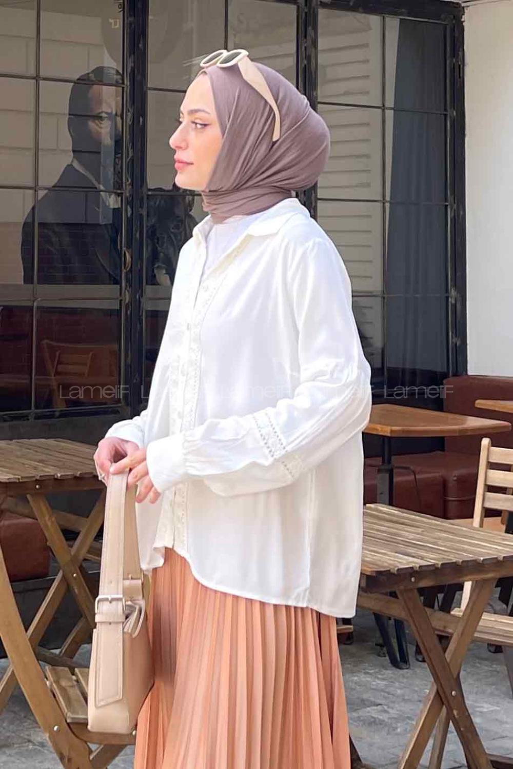 Lamelif Güpür Detaylı Gömlek Ekru