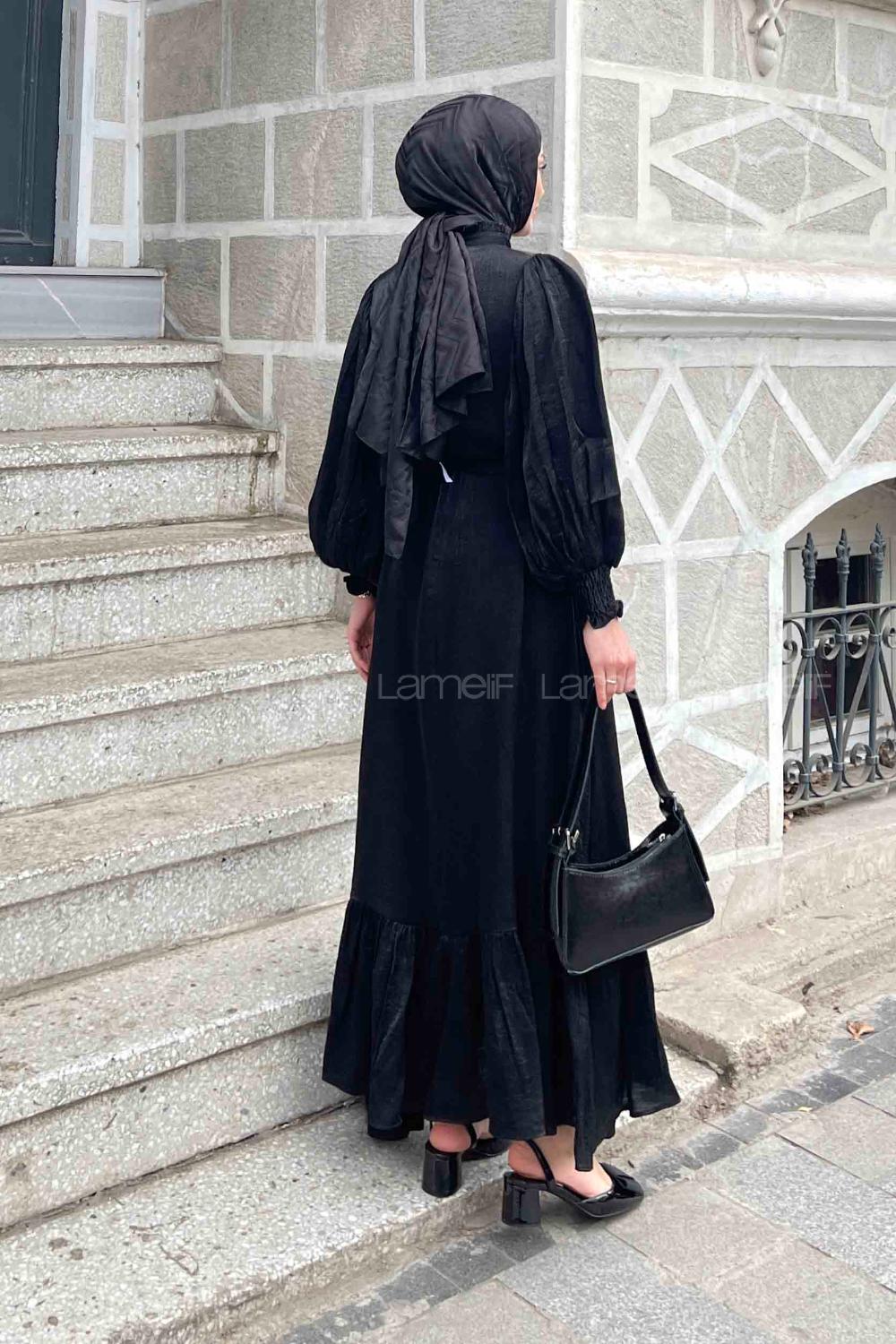 Lamelif Kol Piliseli Hakim Yaka Elbise Siyah