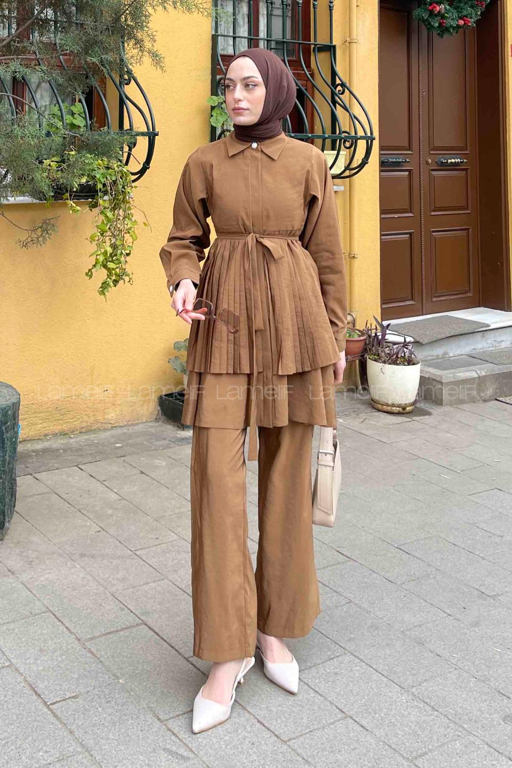 Lamelif Pileli İkili Takım Kahverengi