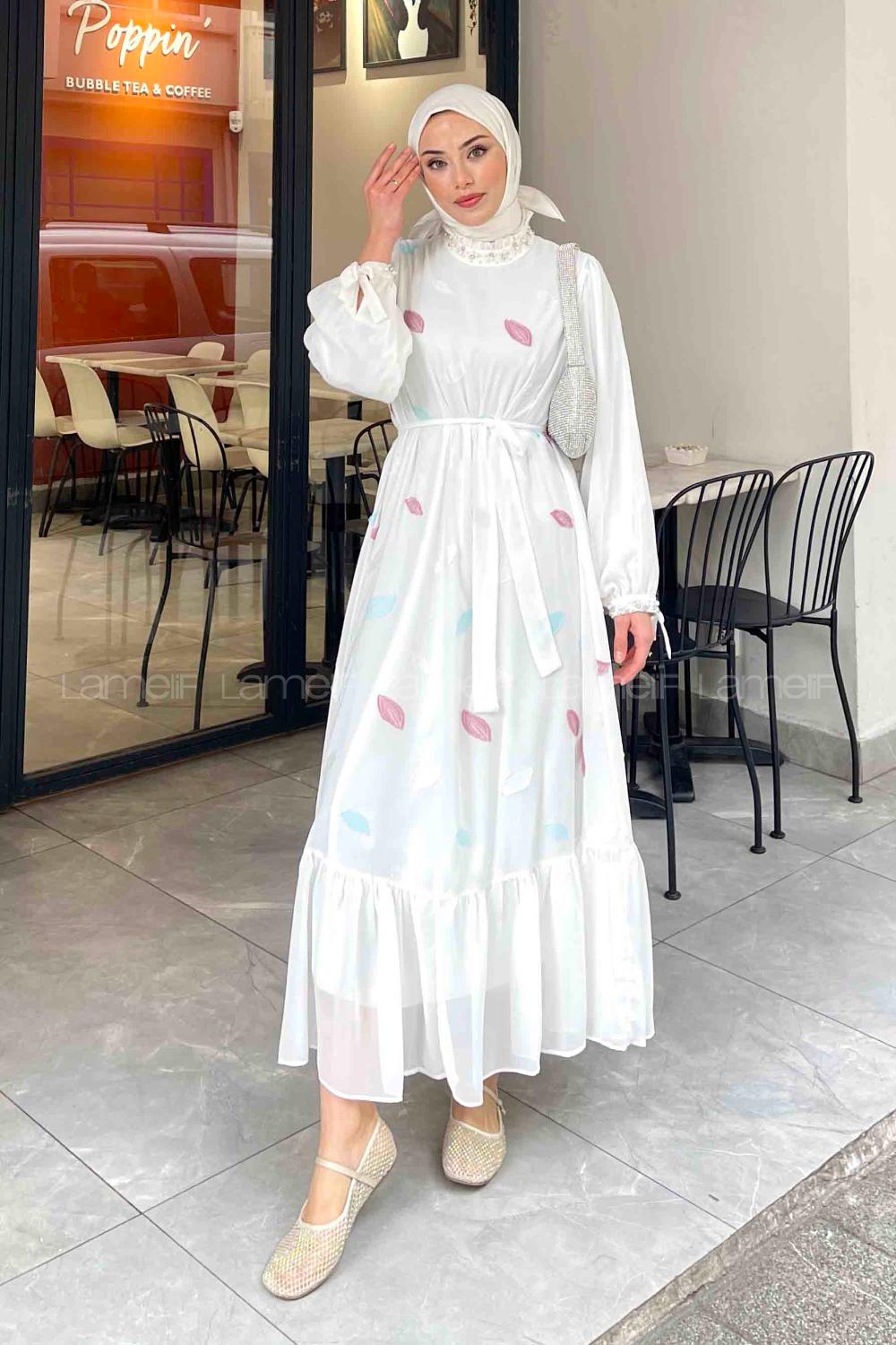 Lamelif Yaprak Desenli İncili Elbise Beyaz