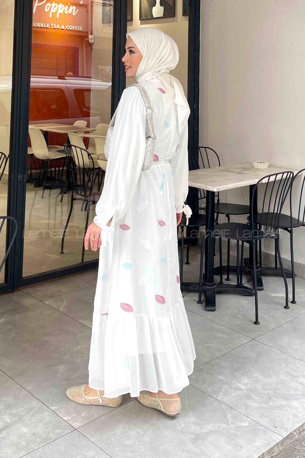 Lamelif Yaprak Desenli İncili Elbise Beyaz