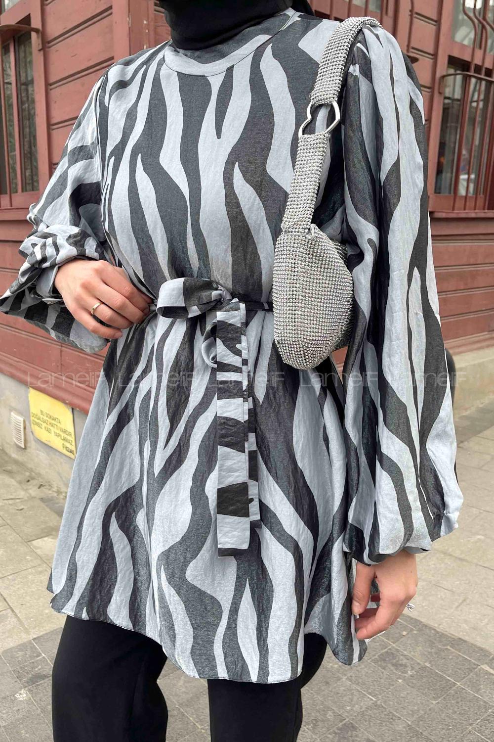 Lamelif Zebra Desen Balon Kol Tunik Takım Siyah