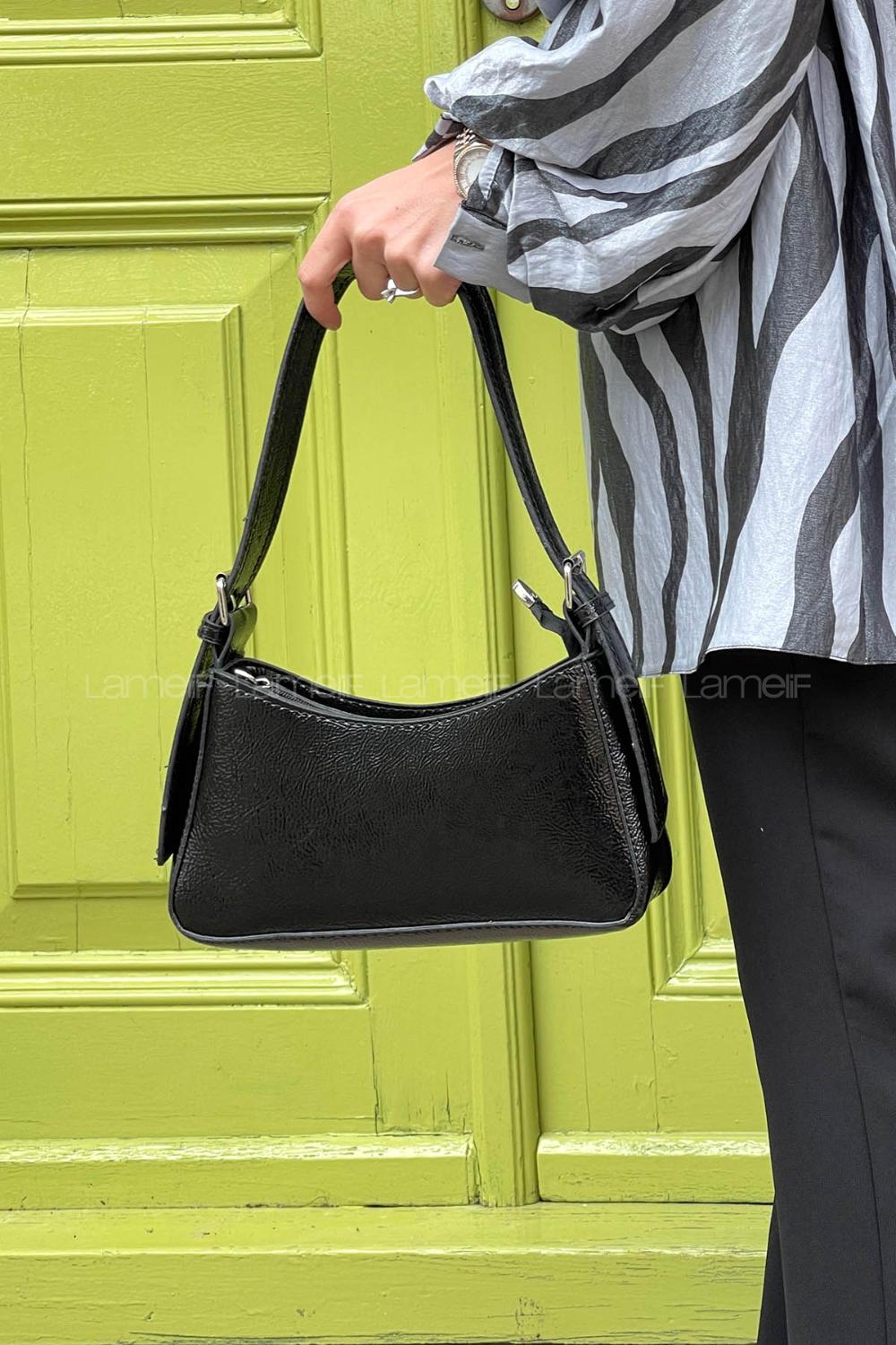 Lamelif Distressed Kol Çantası Kadın Parlak Siyah