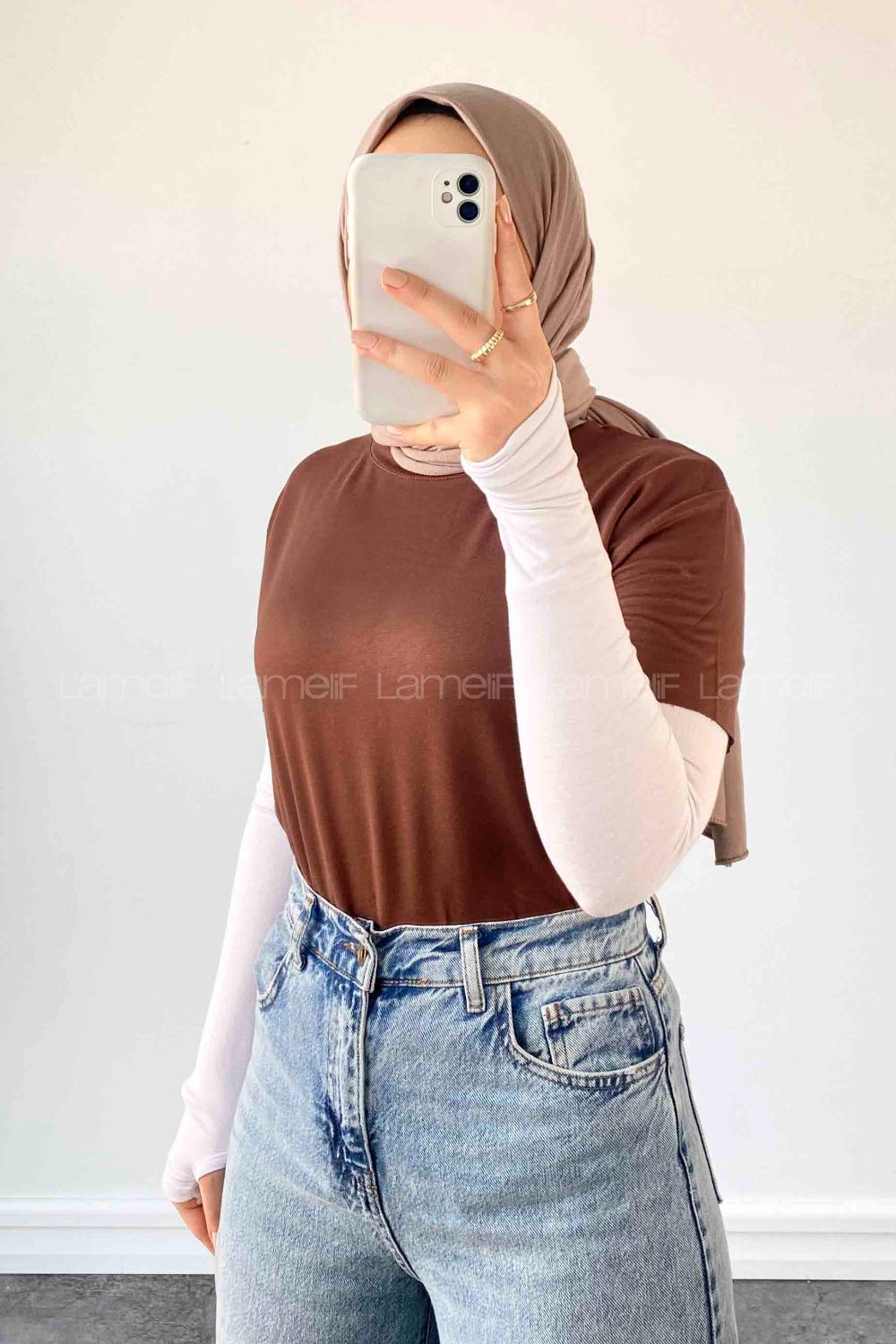 Lamelif Dikişsiz Kol Detaylı  Düz Kısa T-shirt Acı Kahve