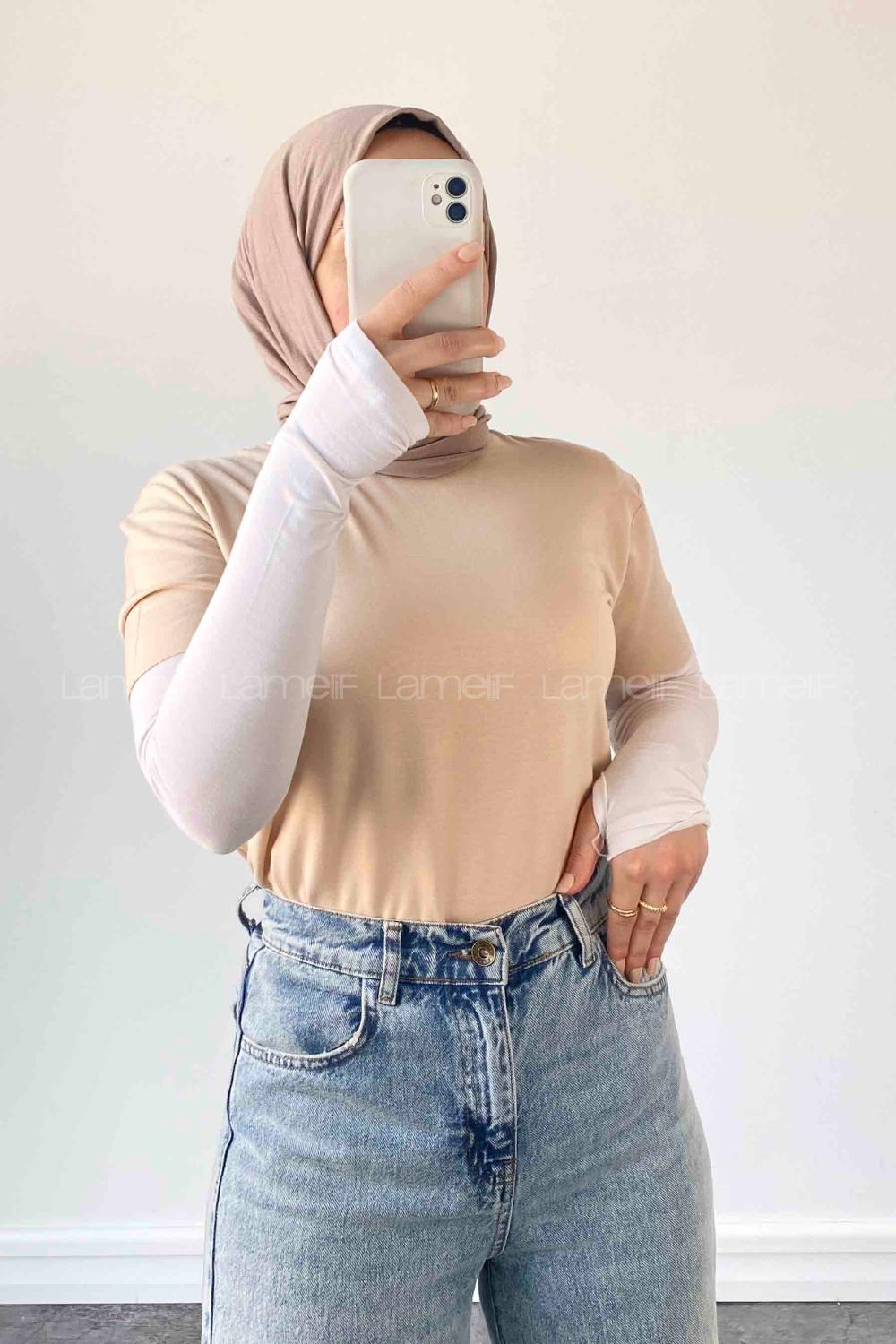 Cream Medium Crew Neck Short Arm Combed Fabric Unprinted T-shirt