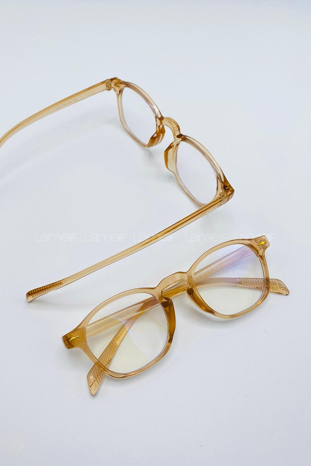 Brown With Milk Glasses