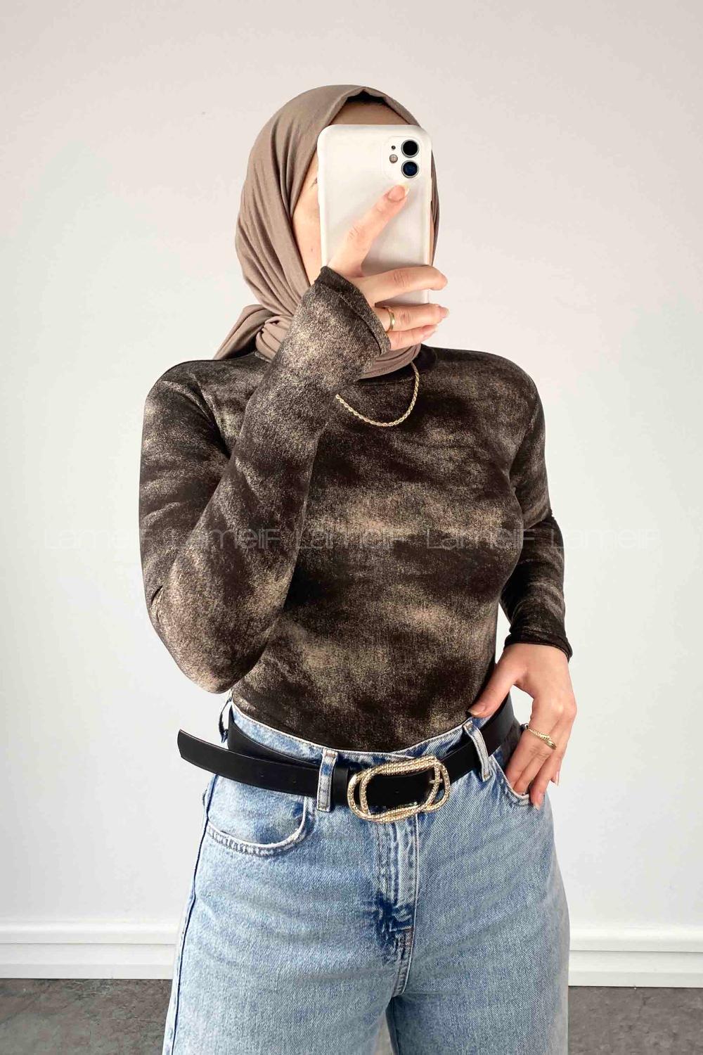 Dark Brown Mock Turtle Neck Long Arm Combed Fabric Body