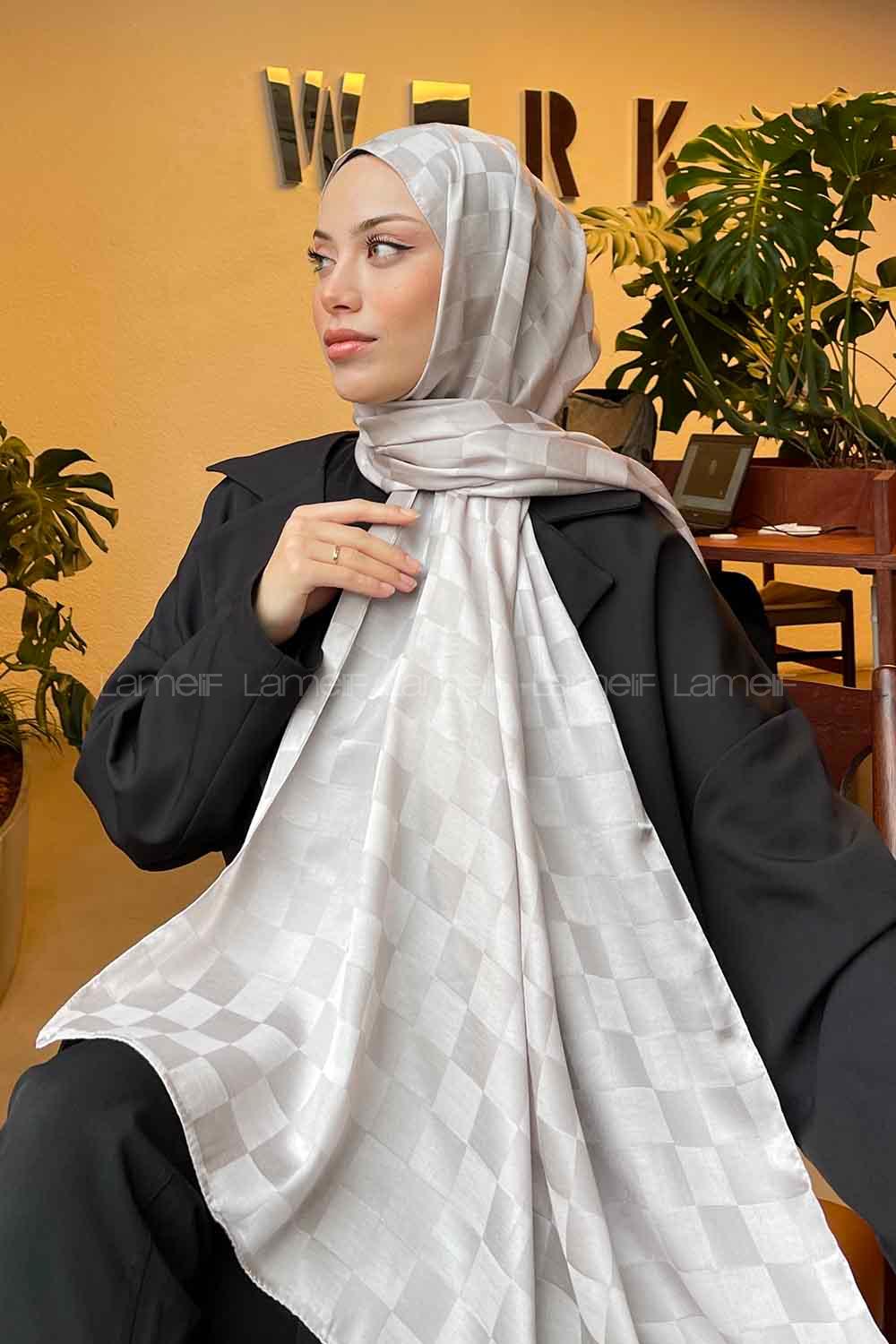 Lamelif Dama Desen Jakar Şal Açık Gri