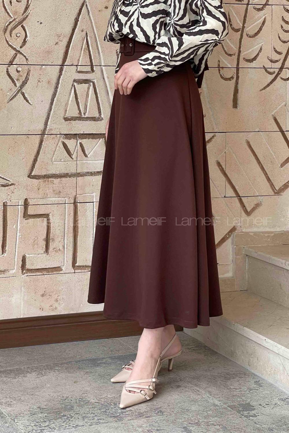 Lamelif Kalın Kemer Detaylı Kloş Etek Kahverengi