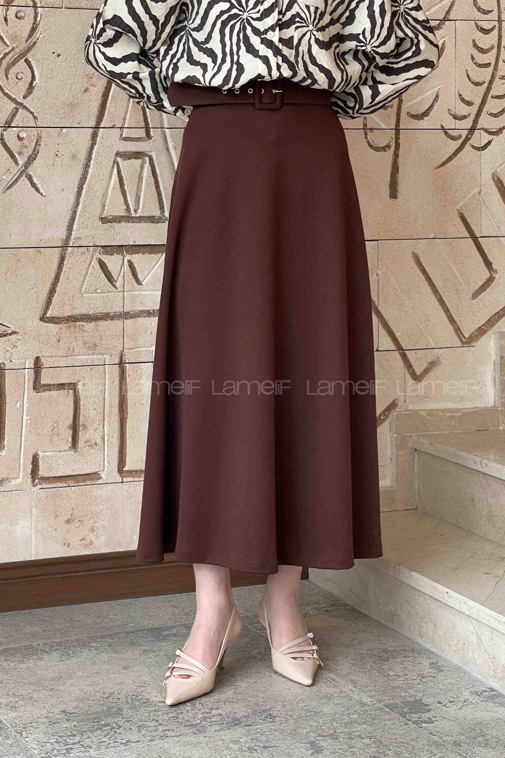 Lamelif Kalın Kemer Detaylı Kloş Etek Kahverengi