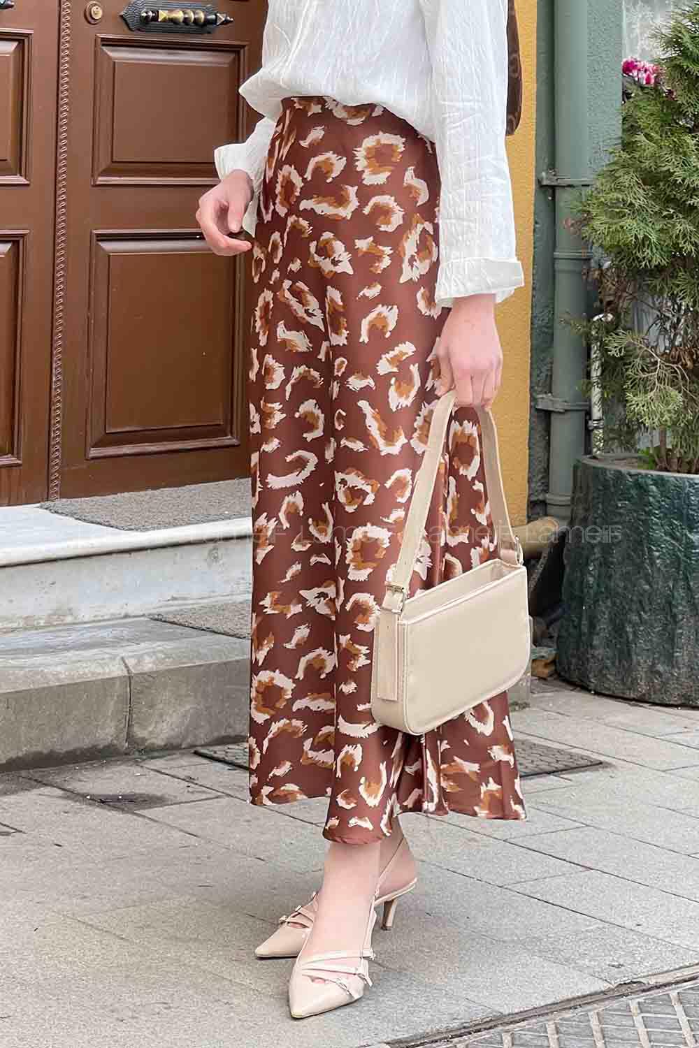 Lamelif Saten Pamuklu Leopar Etek Toprak Rengi