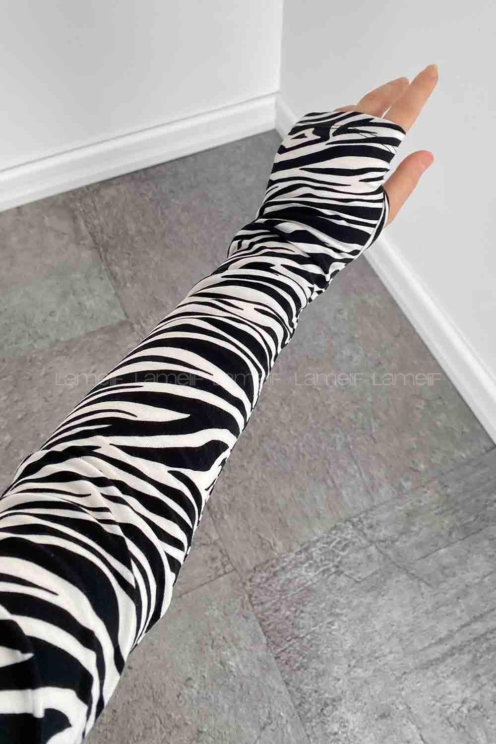 Lamelif Eldiven Detaylı  Zebra Desenli  Body Siyah