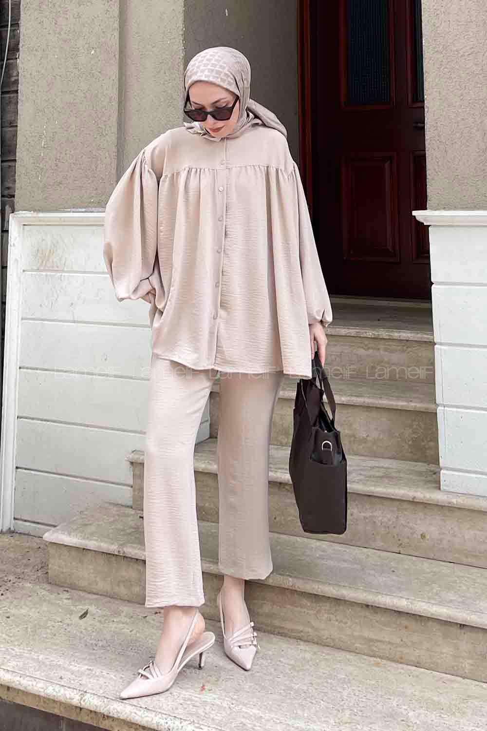 Lamelif Yaka Fırfır Detaylı İkili Tesettür Takım Bej